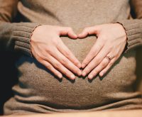 sarcina la menopauza la 56 ani